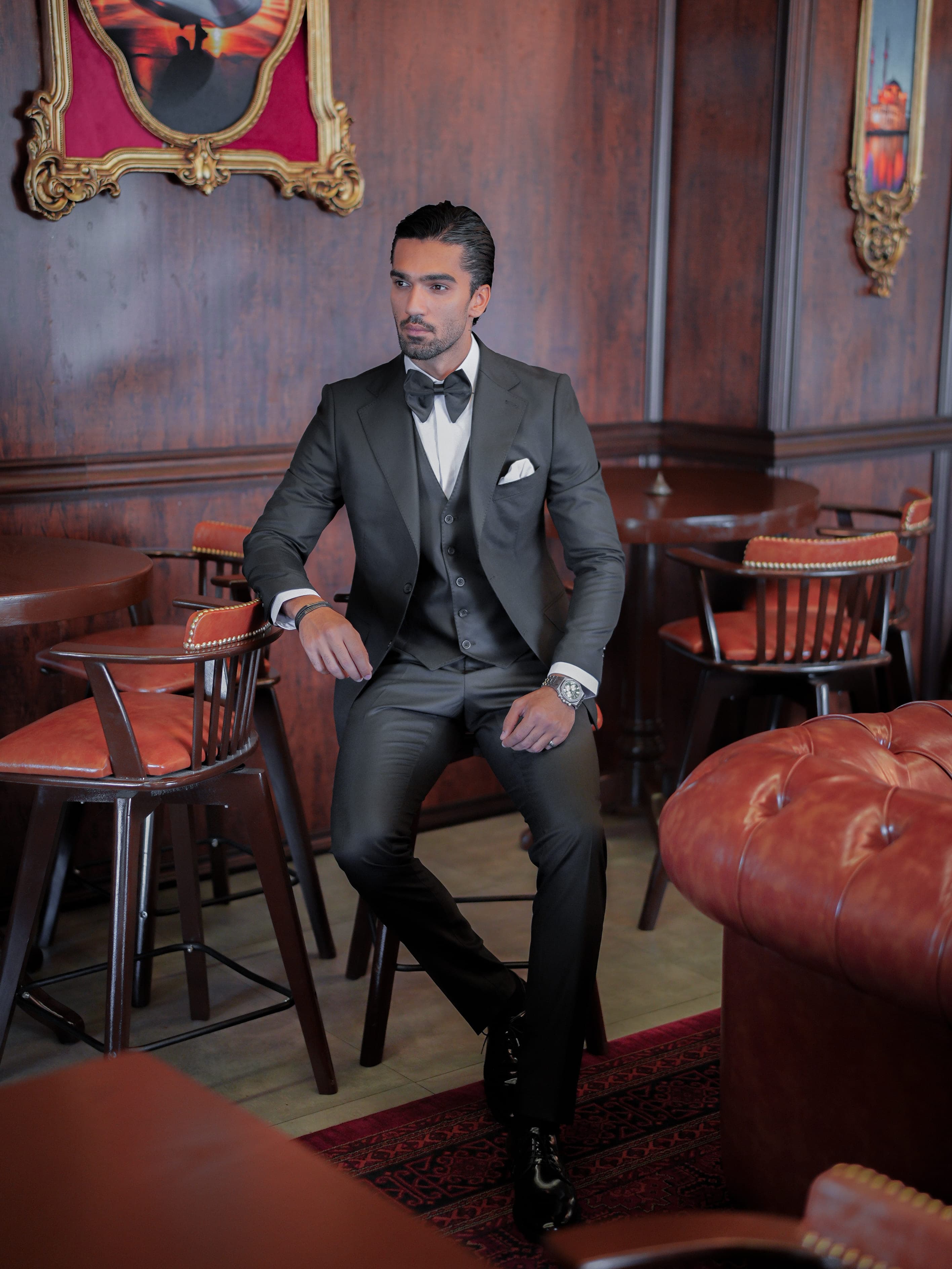 Classic brown coat with refined tailoring