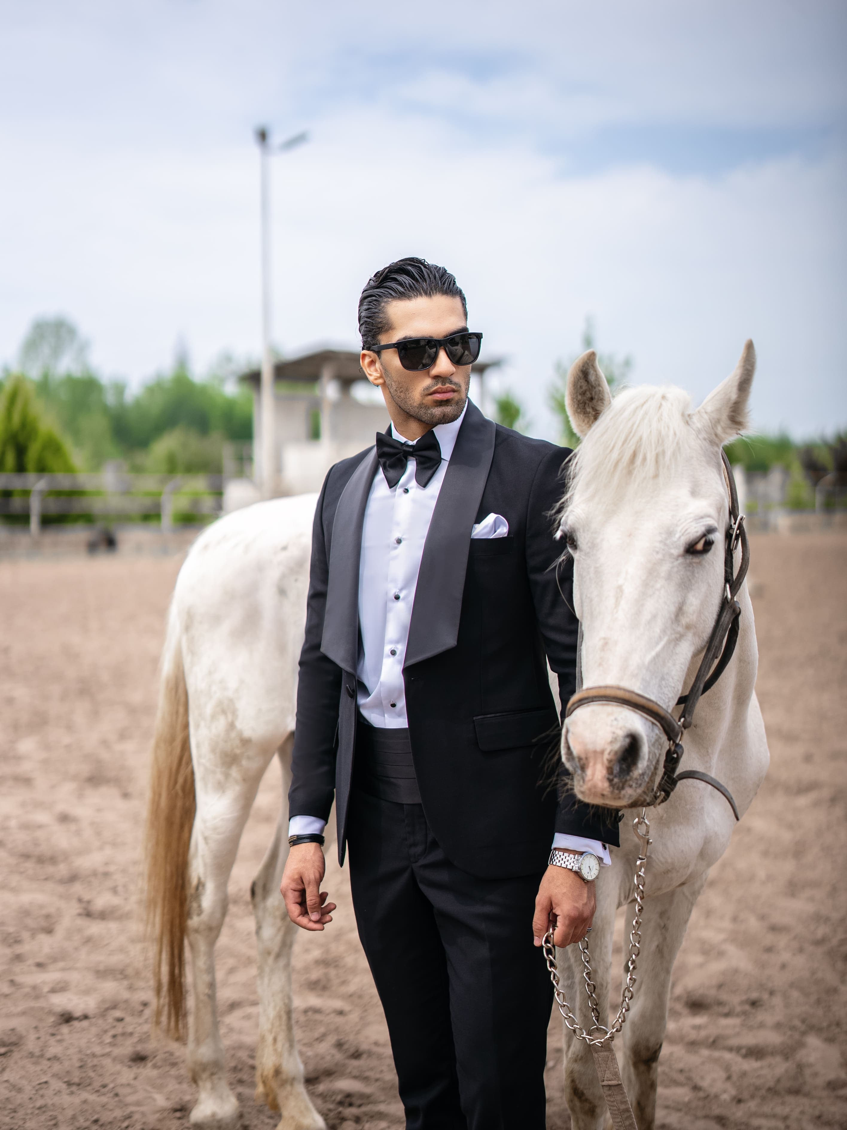 Light beige suit ideal for summer gatherings